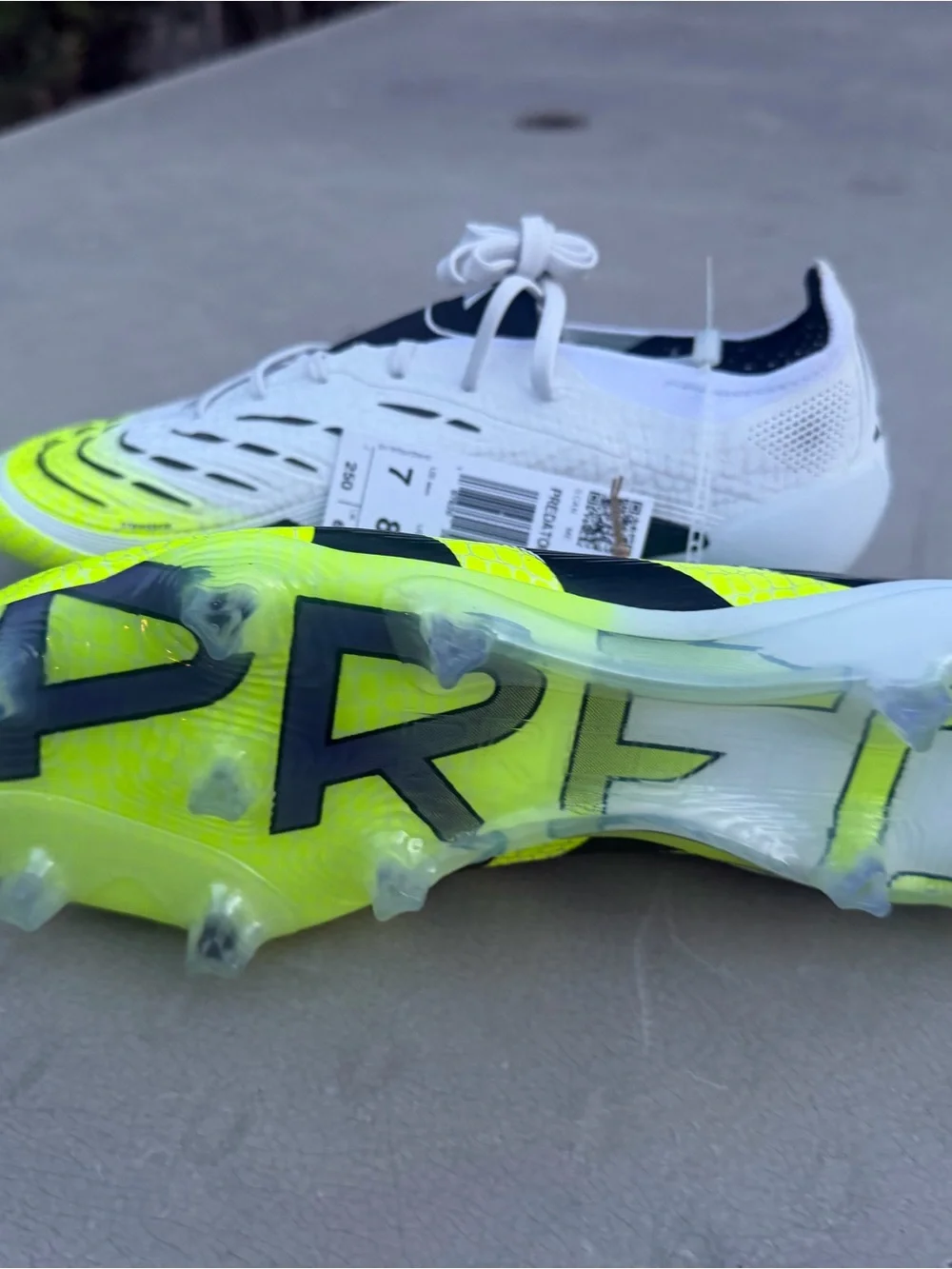 Adidas Predator Elite FG Soccer Cleats - sz 7 Mens / 8 Women’s